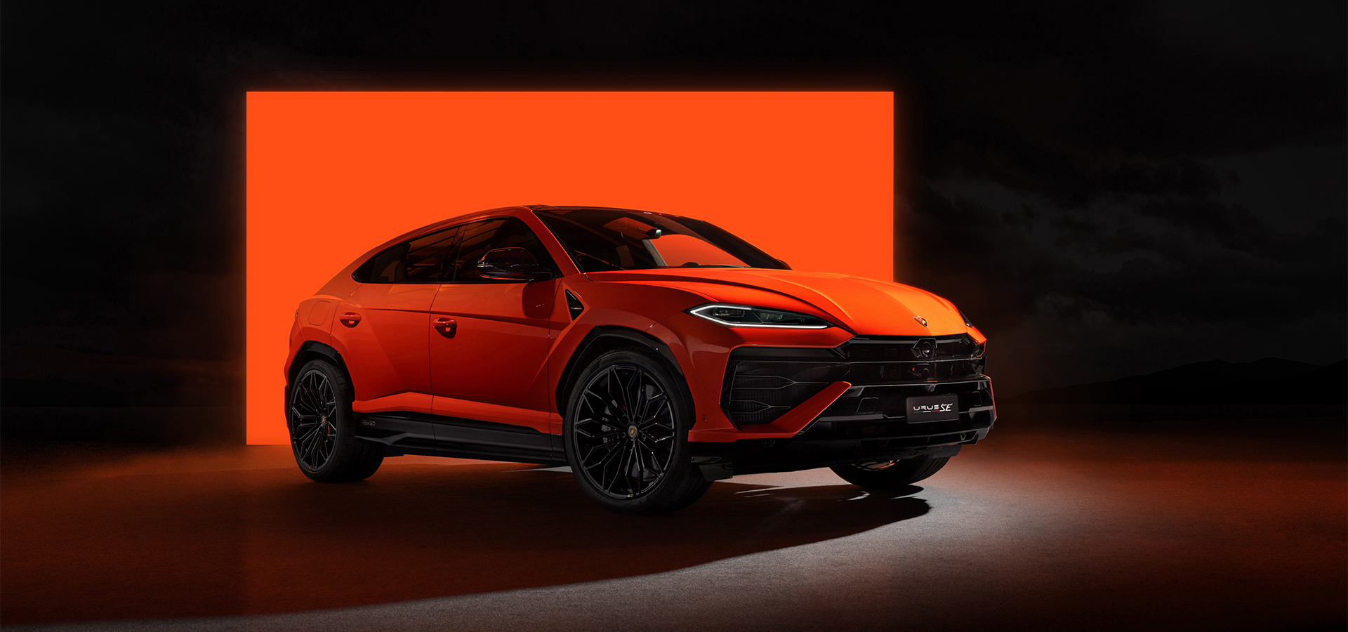 Lamborghini Urus  Technische Daten, Fotos, Videos