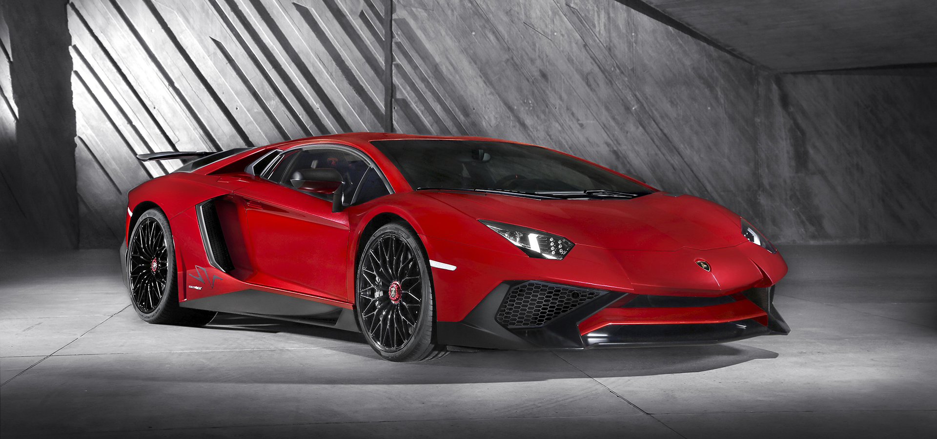10 years of Lamborghini Aventador, and the innovations that made it