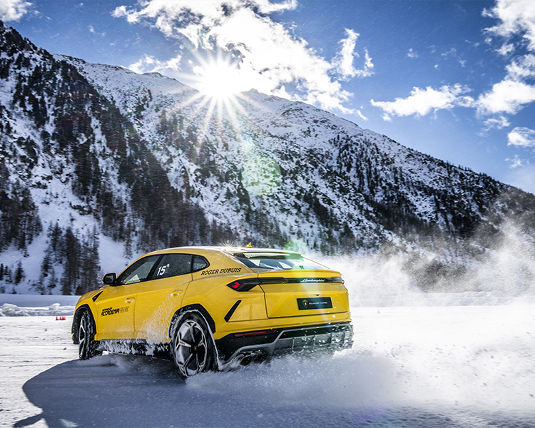 Lamborghini Esperienza Accademia Neve in Livigno - 2022 Edition