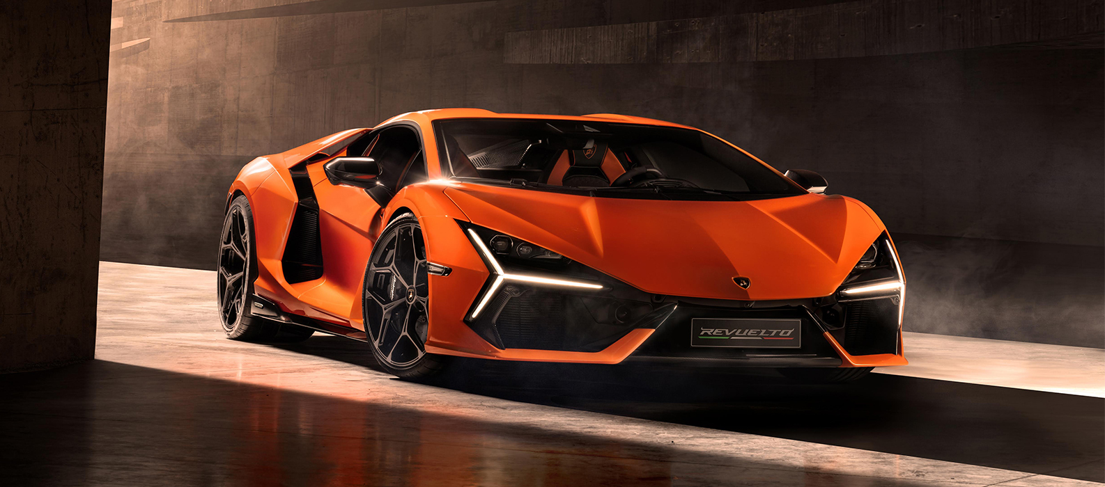 The V-12 Hybrid Sián Is the Most Powerful Lamborghini Ever